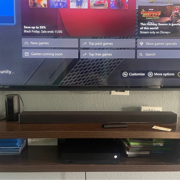 Used Microsoft XBox One X 1TB Console  Game System Bundle 4K Ultra HD Black ONEX - Picture 3 of 3